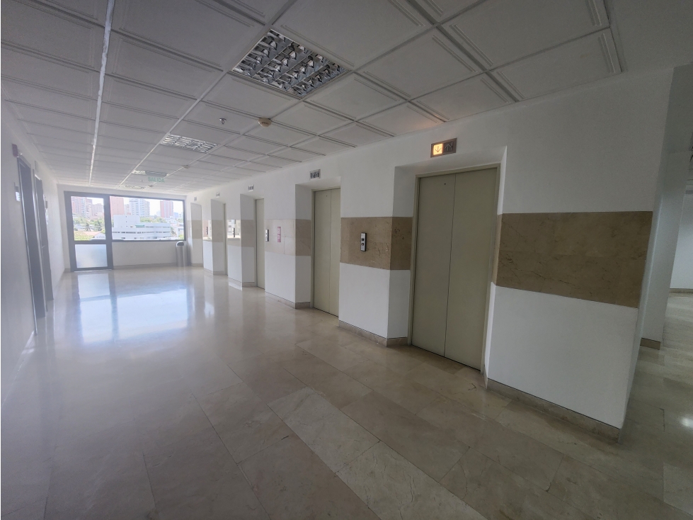 OFICINA EN ALQUILER EN VILLA COUNTRY - 3
