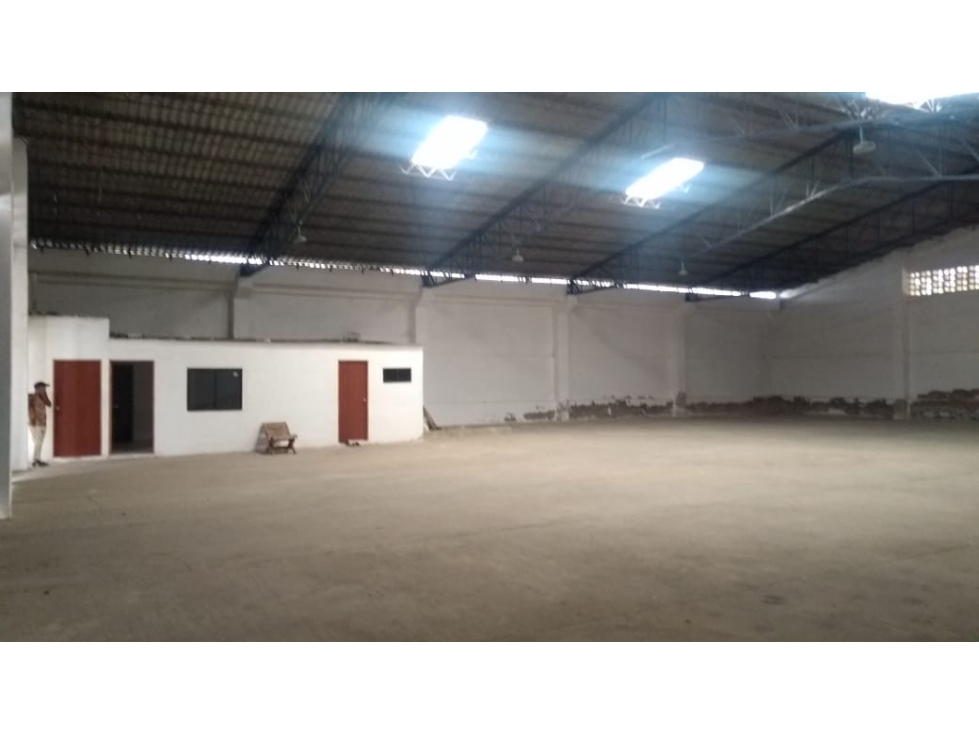 BODEGA EN ALQUILER EN MALANBITO - 4