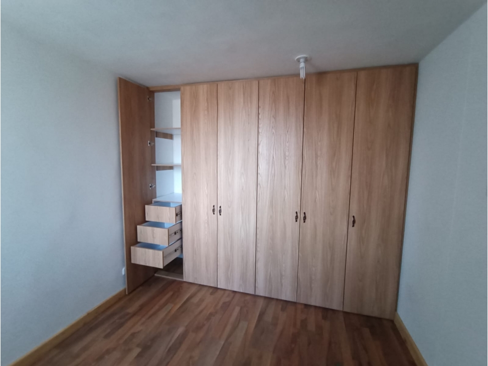 APARTAMENTO EN ALQUILER Y VENTA EN ALAMEDA DEL RIO — foto 5