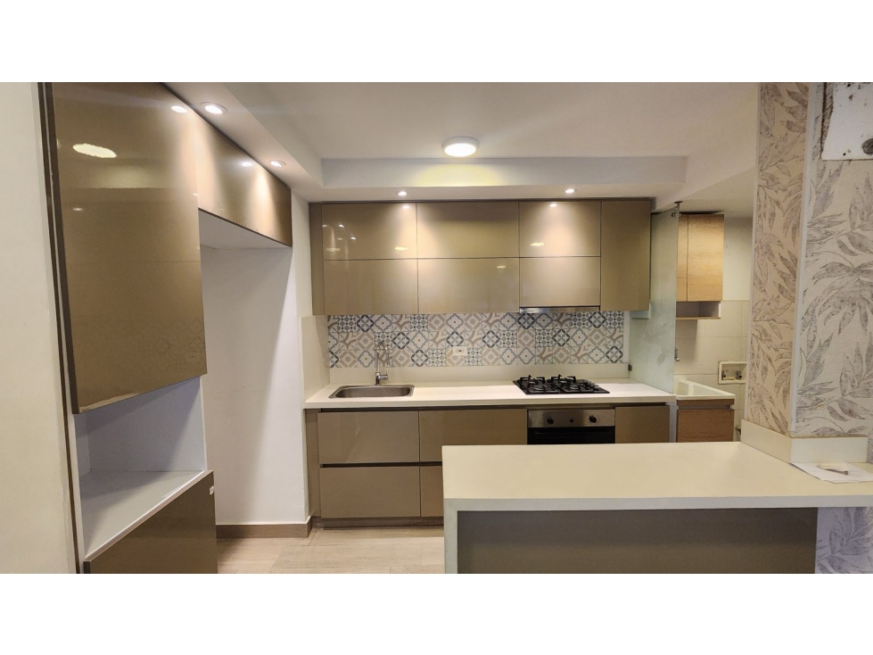 APARTAMENTO EN VENTA EN RIOMAR — foto 5