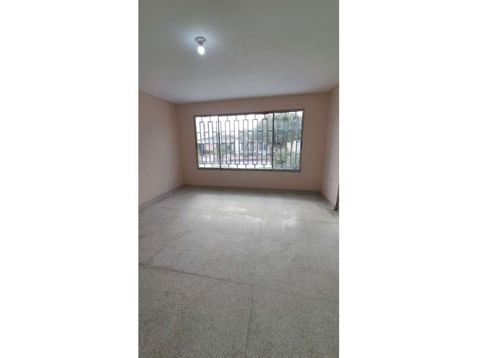 CASA EN ARRIENDO Y VENTA EN LOS ALPES