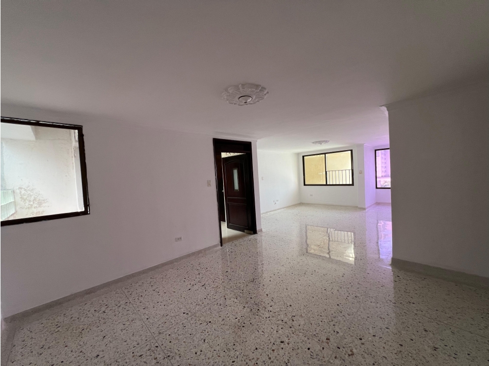 APARTAMENTO EN VENTA EN EL GOLF