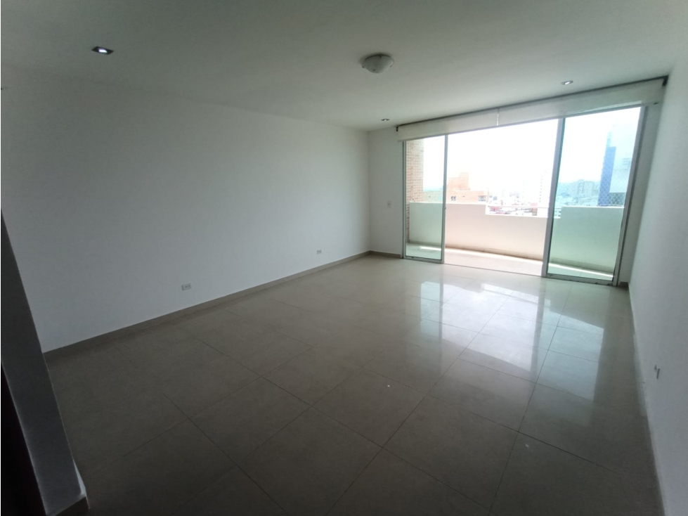 APARTAMENTO EN ARRIENDO EN RIOMAR