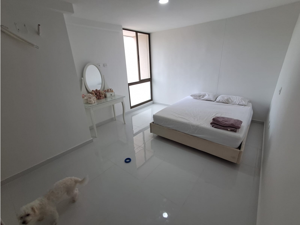 APARTAMENTO SEMINUEVO EN ARRIENDO EN RIO ALTO — foto 6
