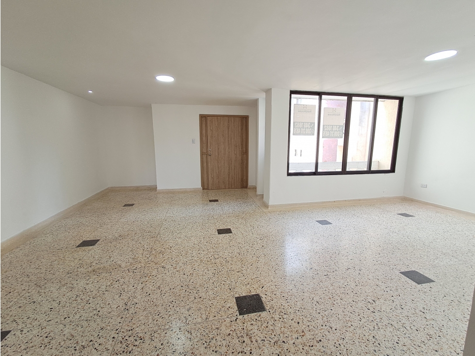 APARTAMENTO EN ARRIENDO O VENTA EN RIOMAR — foto 2