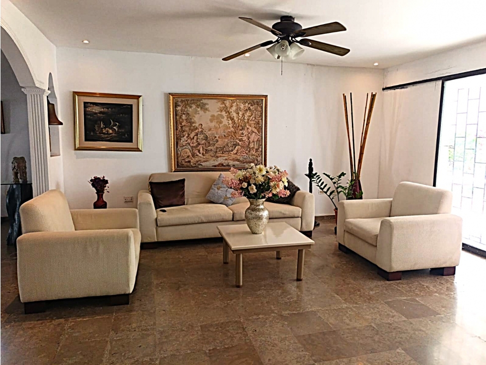 CASA EN VENTA EN SANTA MONICA - 2
