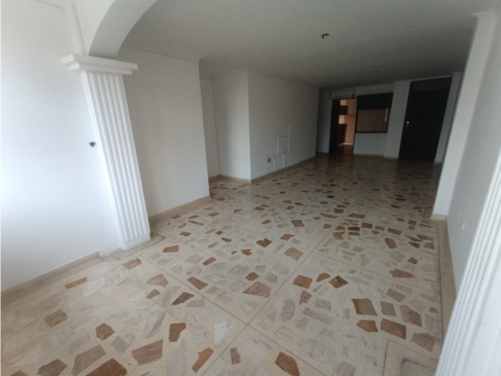 APARTAMENTO EN VENTA EN RIOMAR — foto 2