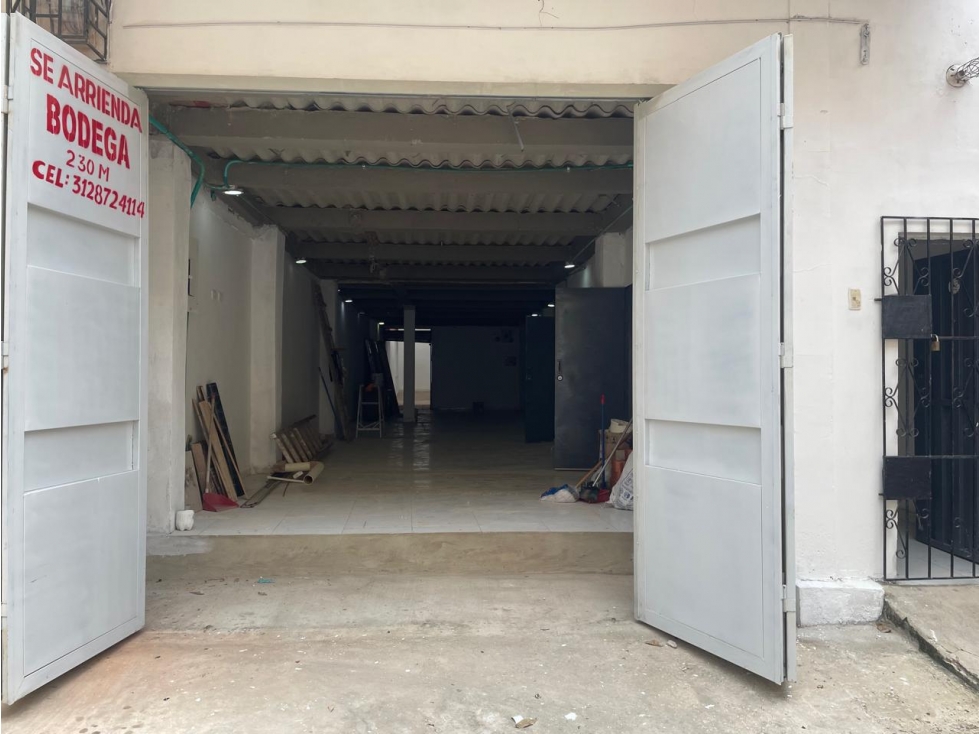 BODEGA EN ALQUILER Y VENTA EN EL CENTRO - 2
