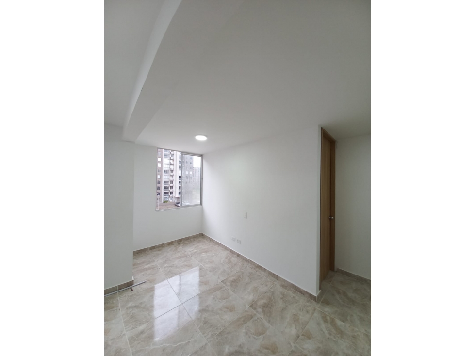 APARTAMENTO EN ALQUILER EN CIUDAD MALLORQUIN — foto 6