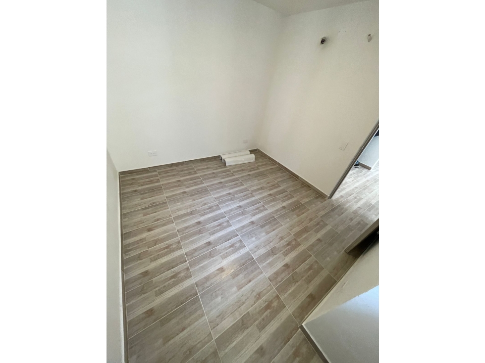 APARTAMENTO EN ALQUILER EN CIUDAD MALLORQUIN — foto 5