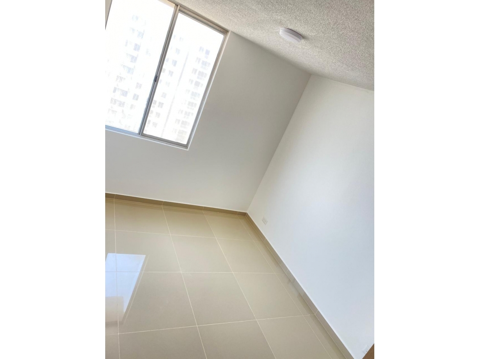 APARTAMENTO EN ALQUILER EN CIUDAD MALLORQUIN — foto 6