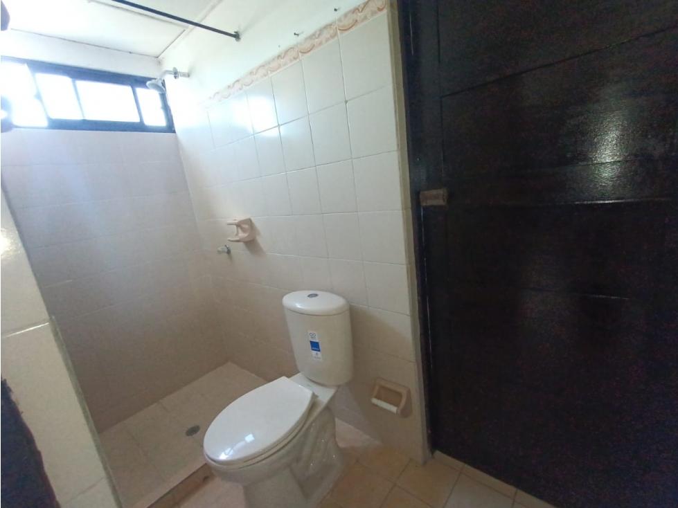 APARTAMENTO EN ALQUILER EN PARAISO — foto 6