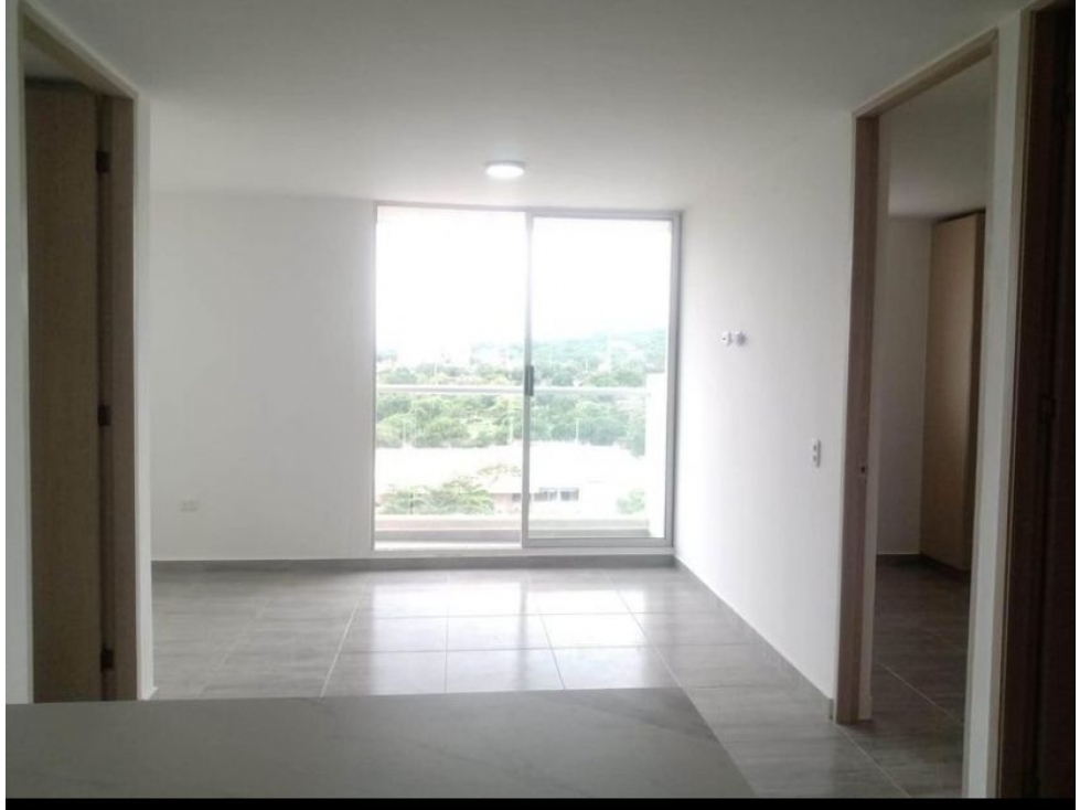 APARTAMENTO EN ALQUILER EN CIUDAD MALLORQUIN — foto 4