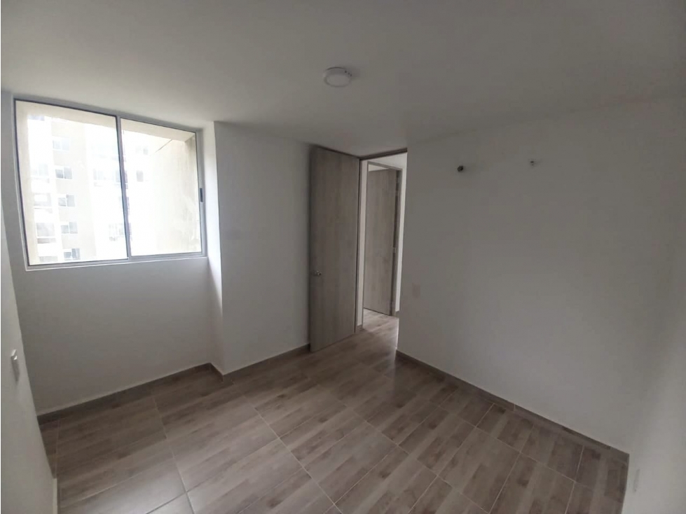 APARTAMENTO EN ALQUILER EN CIUDAD MALLORQUIN — foto 6