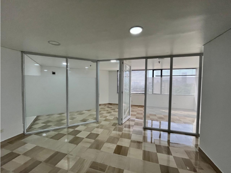 OFICINA EN VENTA EN VILLA COUNTRY - 1