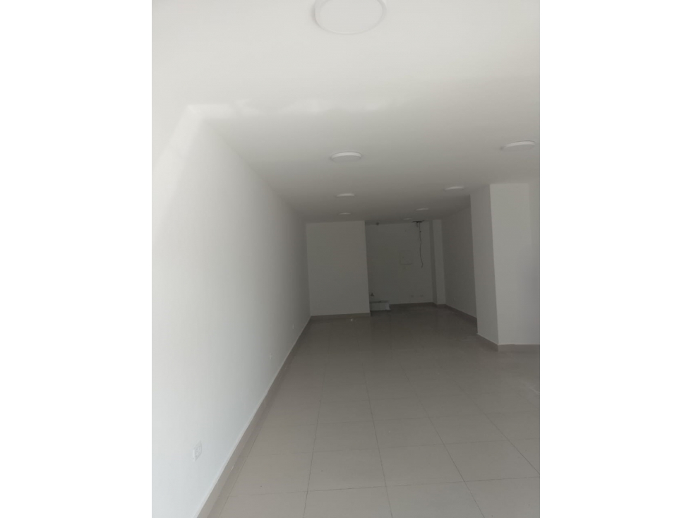 LOCAL EN VENTA EN ALTO PRADO — foto 3