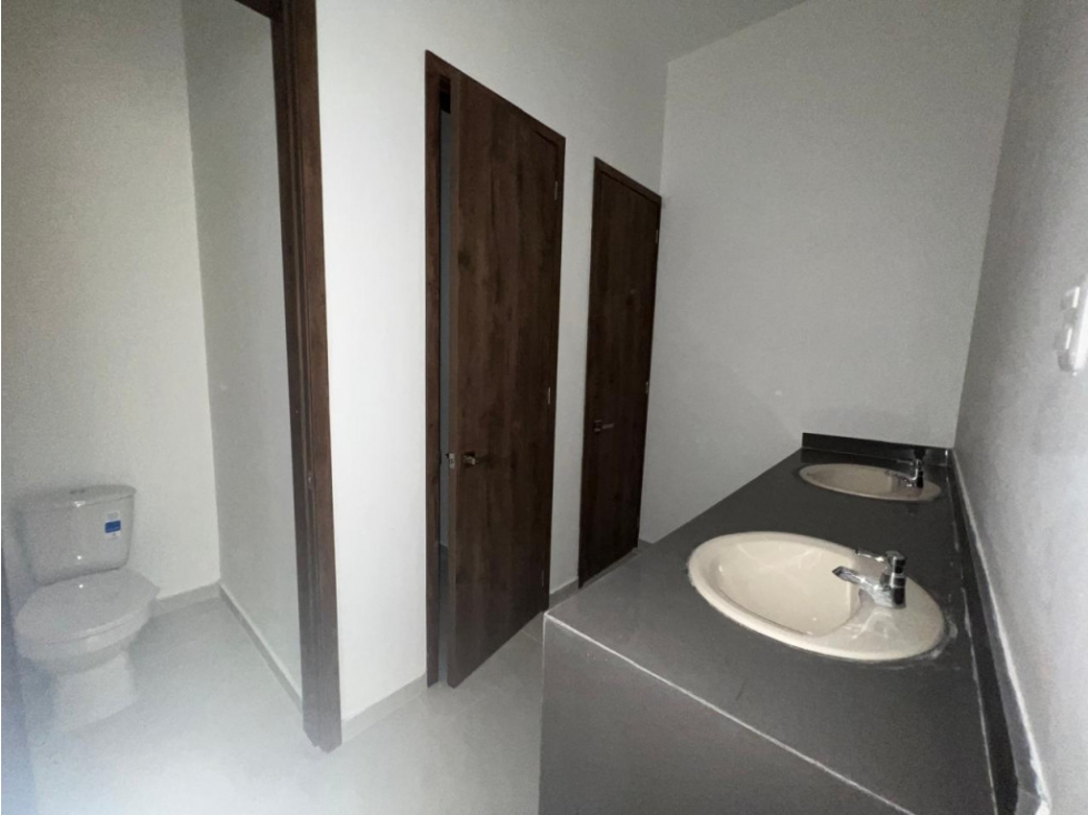 LOCAL EN ARRIENDO EN LA CAMPIÑA — foto 3