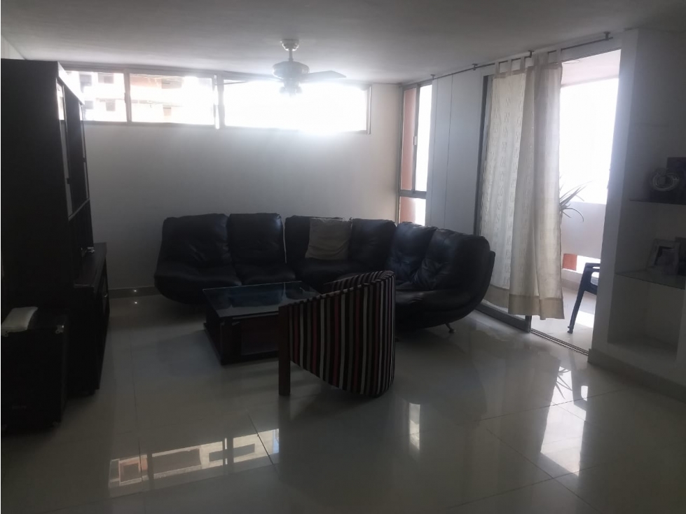 APARTAMENTO EN VENTA EN RIOMAR — foto 2