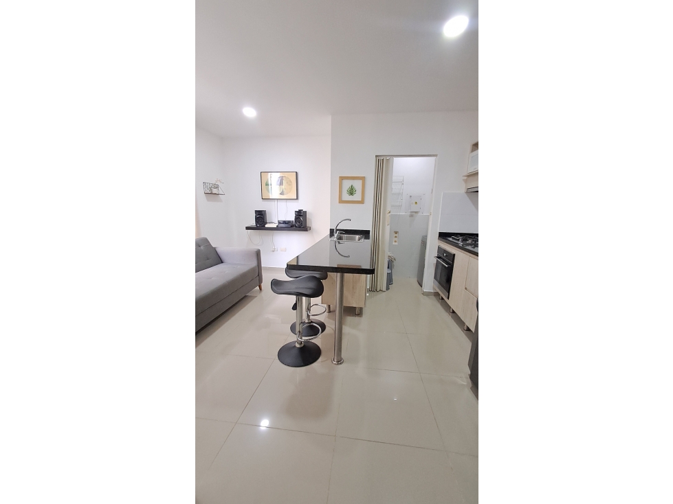 APARTAESTUDIO AMOBLADO EN ARRIENDO EN EL POBLADO — foto 3