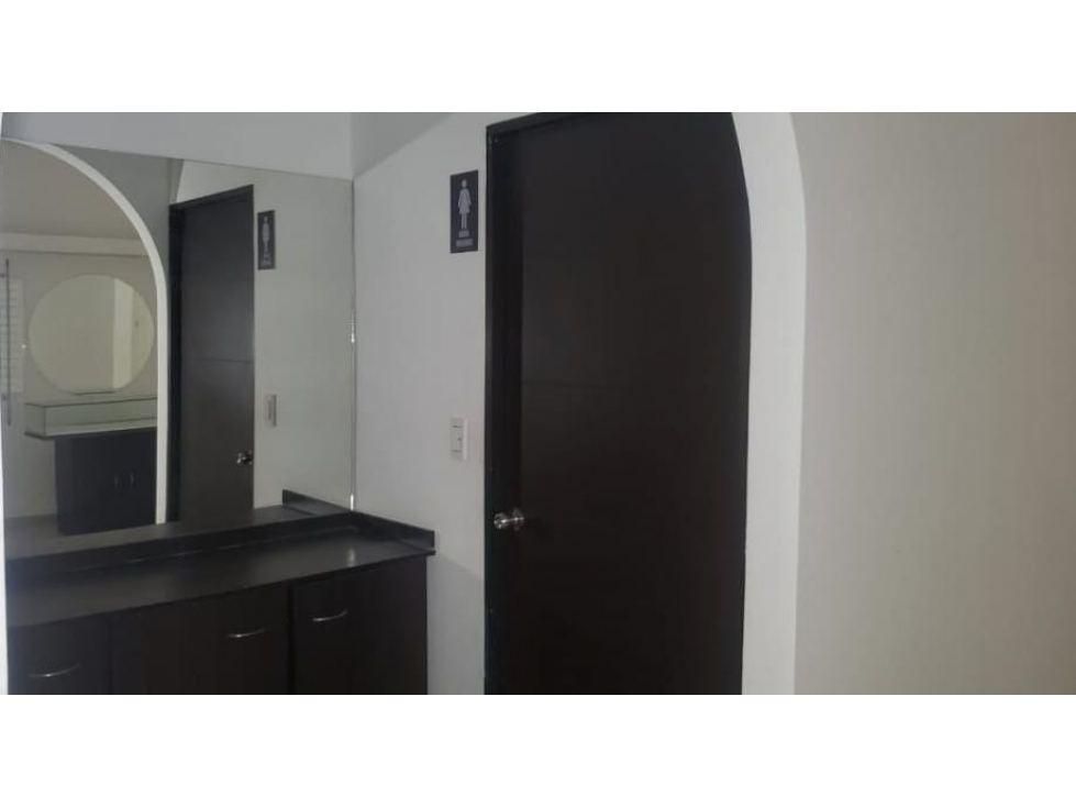 CASA COMERCIAL EN ALQUILER Y VENTA EN VILLA COUNTRY — foto 3