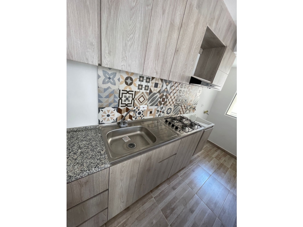 APARTAMENTO EN ALQUILER EN CIUDAD MALLORQUIN — foto 3