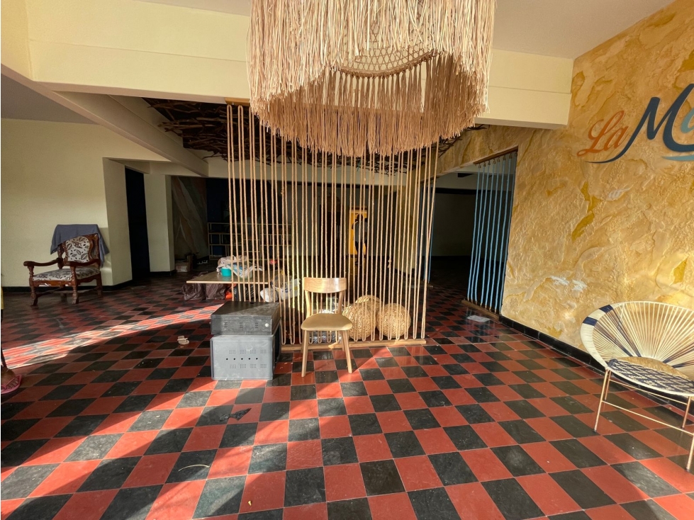 CASA COMERCIAL EN ALQUILER EN BELLAVISTA - 2