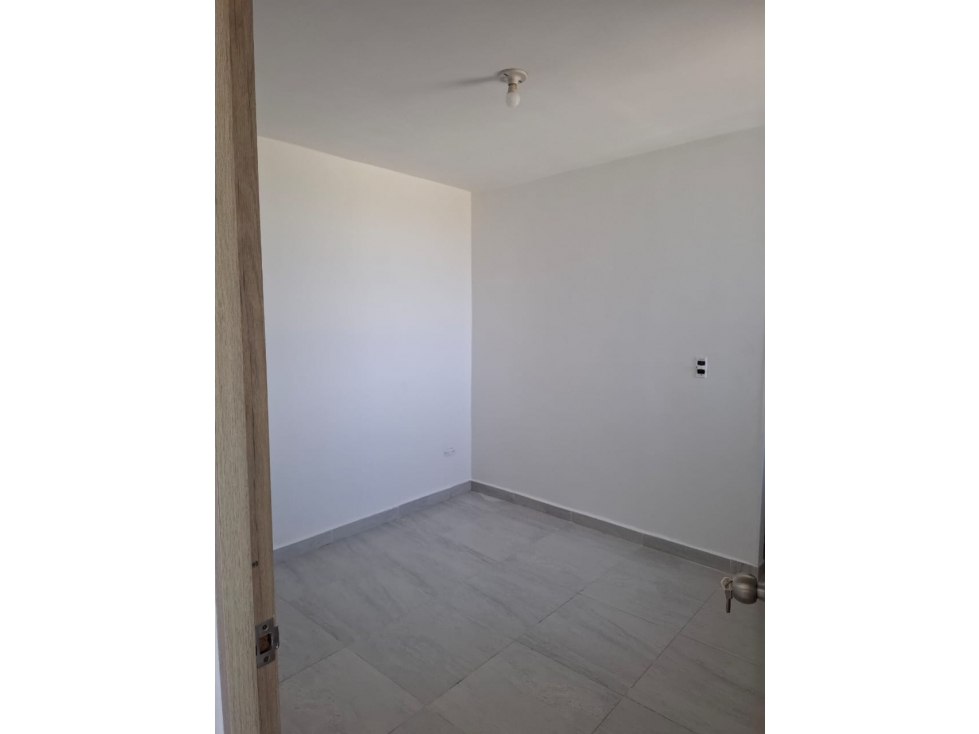 APARTAMENTO EN ALQUILER EN ALAMEDA DEL RIO — foto 5