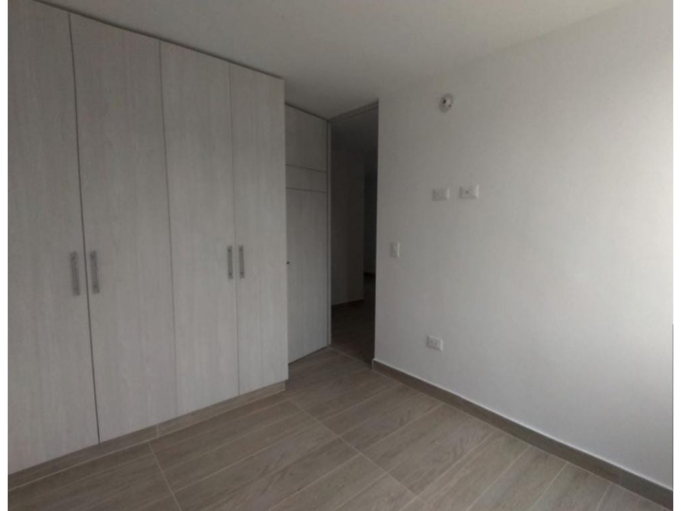 APARTAMENTO EN ALQUILER EN ALAMEDA DEL RIO — foto 4
