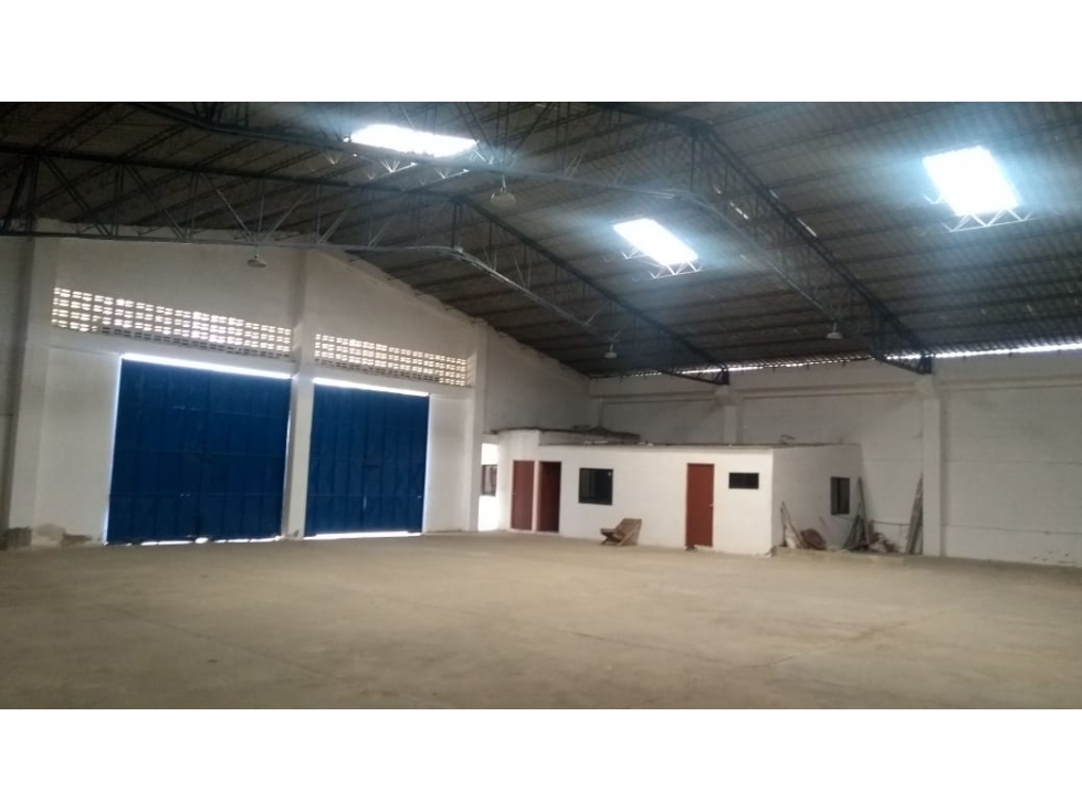 BODEGA EN ALQUILER EN MALANBITO - 2