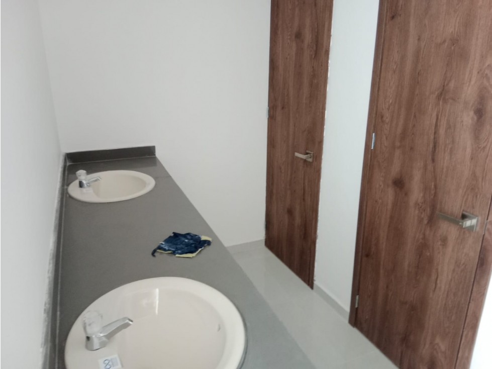 LOCAL EN ARRIENDO EN LA CAMPIÑA — foto 4