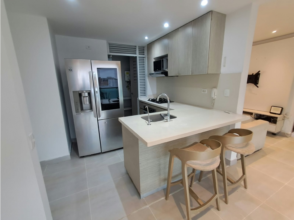APARTAMENTO SEMIAMOBLADO EN ARRIENDO EN ALTOS DEL LIMON — foto 3