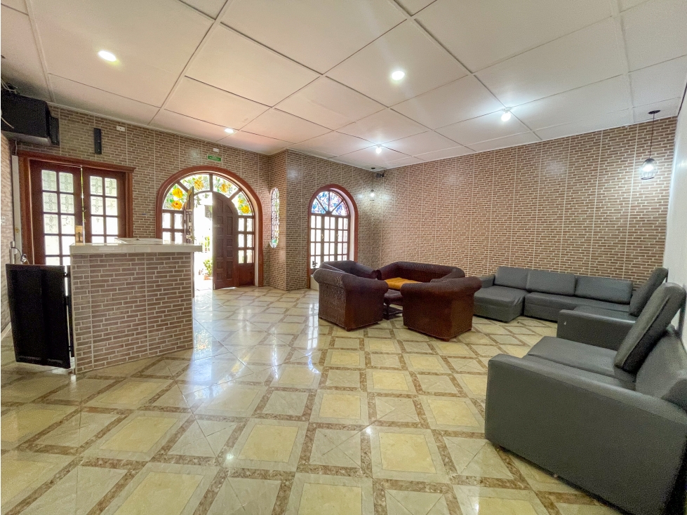 HOTEL EN ARRIENDO EN BELLAVISTA - 2