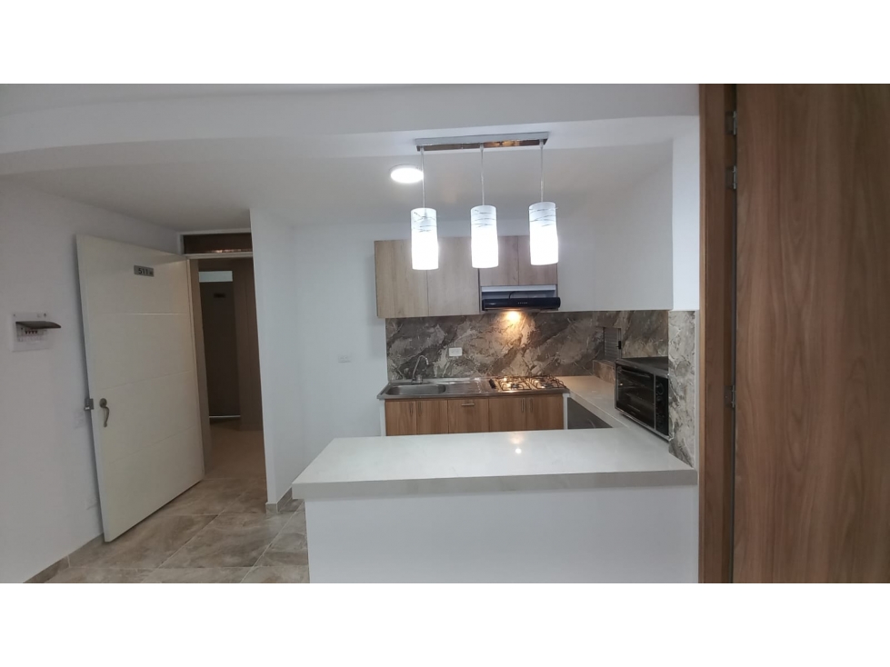 APARTAMENTO EN ALQUILER EN CIUDAD MALLORQUIN — foto 2