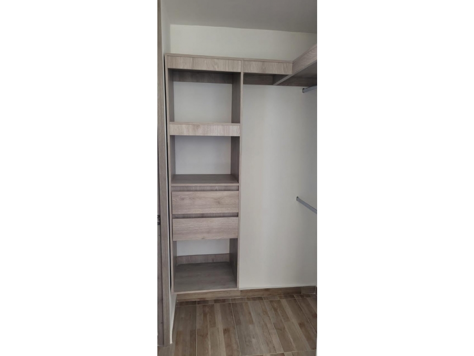 APARTAMENTO EN ALQUILER EN CIUDAD MALLORQUIN — foto 4