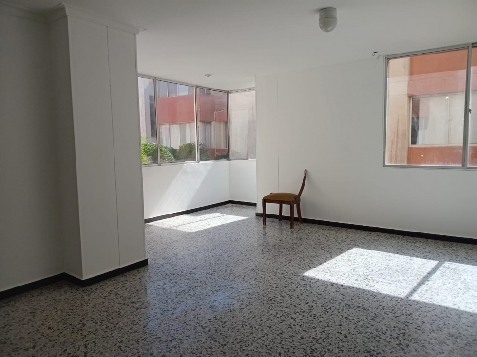 APARTAMENTO EN ARRIENDO EN RIOMAR