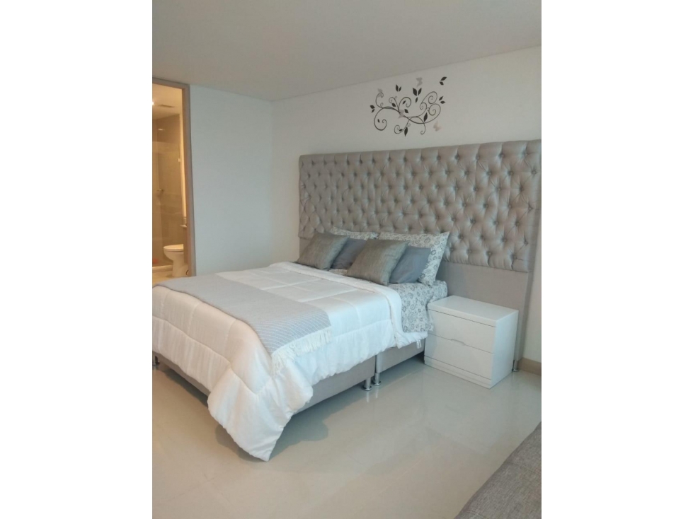 APARTAESTUDIO AMOBLADO EN LA CASTELLANA — foto 4
