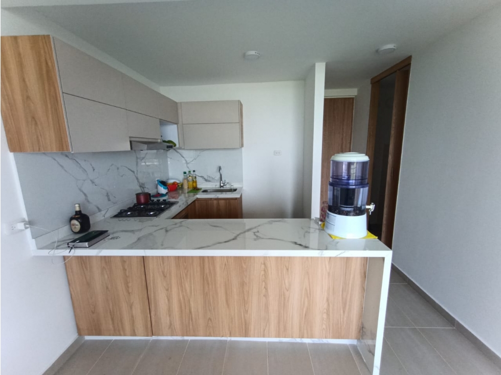 APARTAMENTO EN ARRIENDO EN RIO ALTO — foto 2