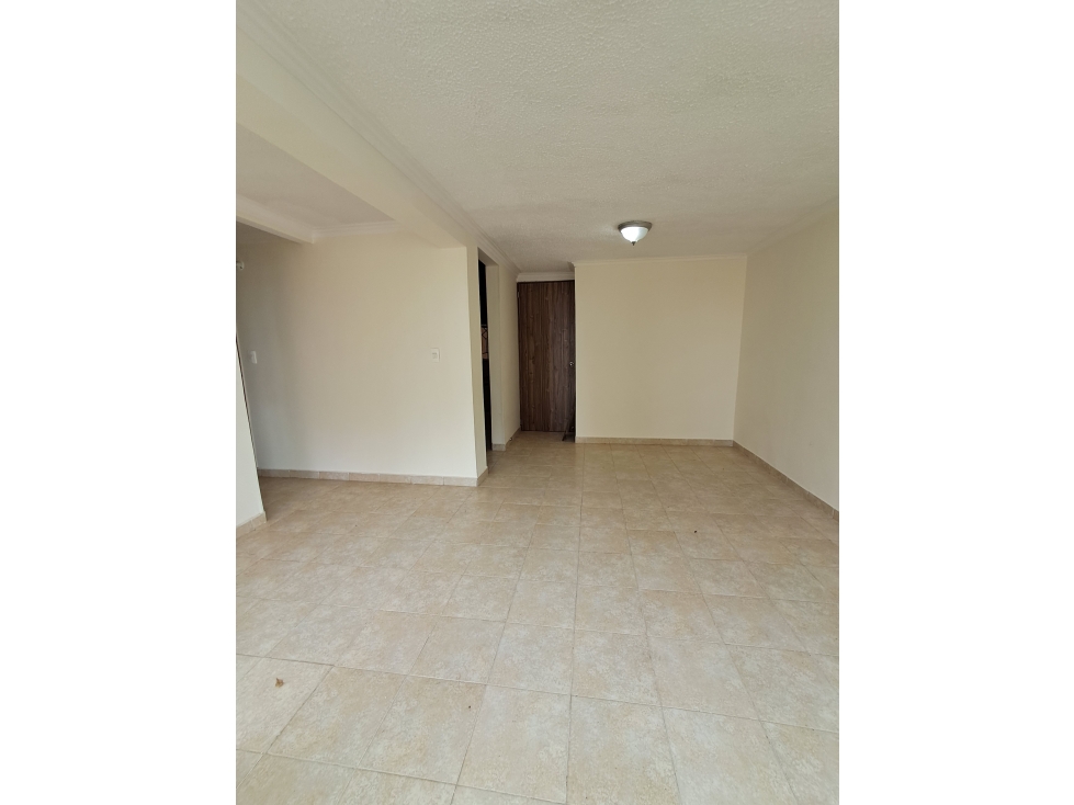 APARTAMENTO EN ARRIENDO Y VENTA EN MIRAMAR — foto 4