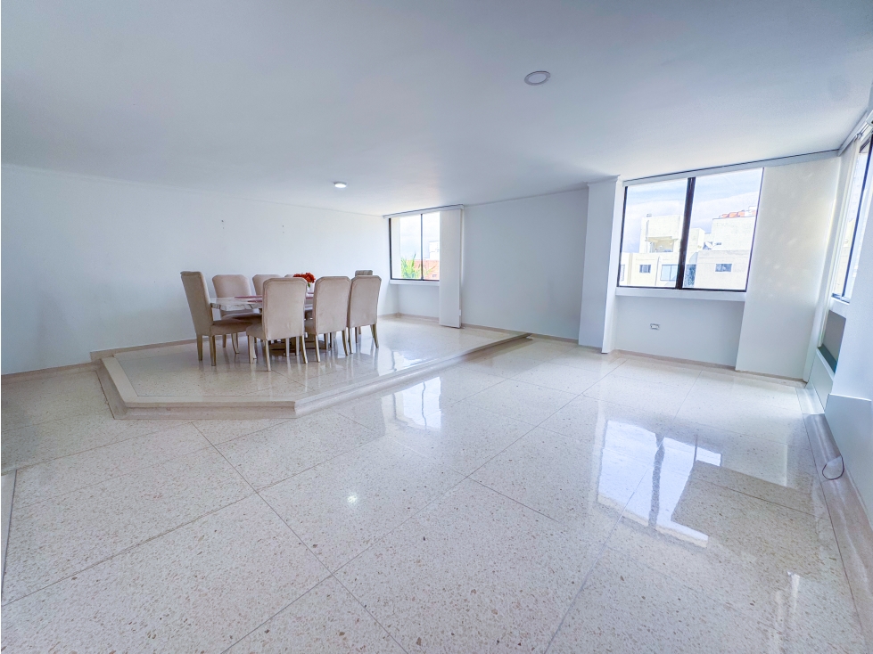 APARTAMENTO EN VENTA EN RIOMAR — foto 2