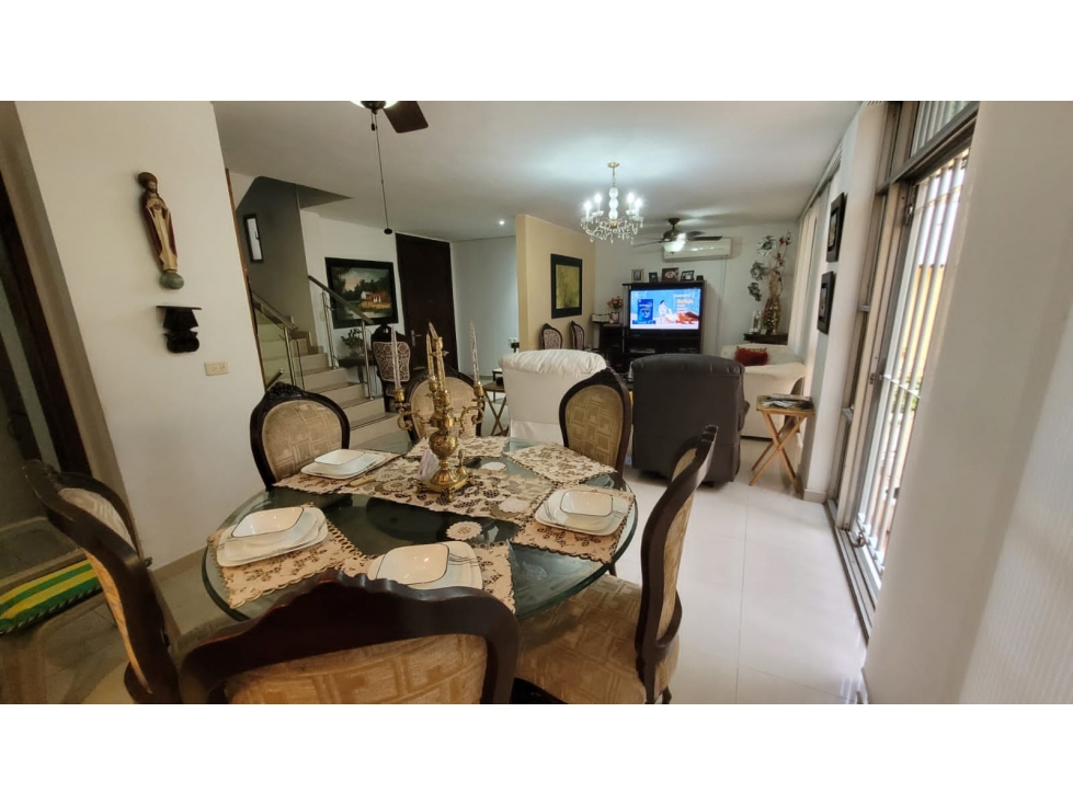 CASA EN ALQUILER O VENTA EN ALTOS DE RIOMAR — foto 2