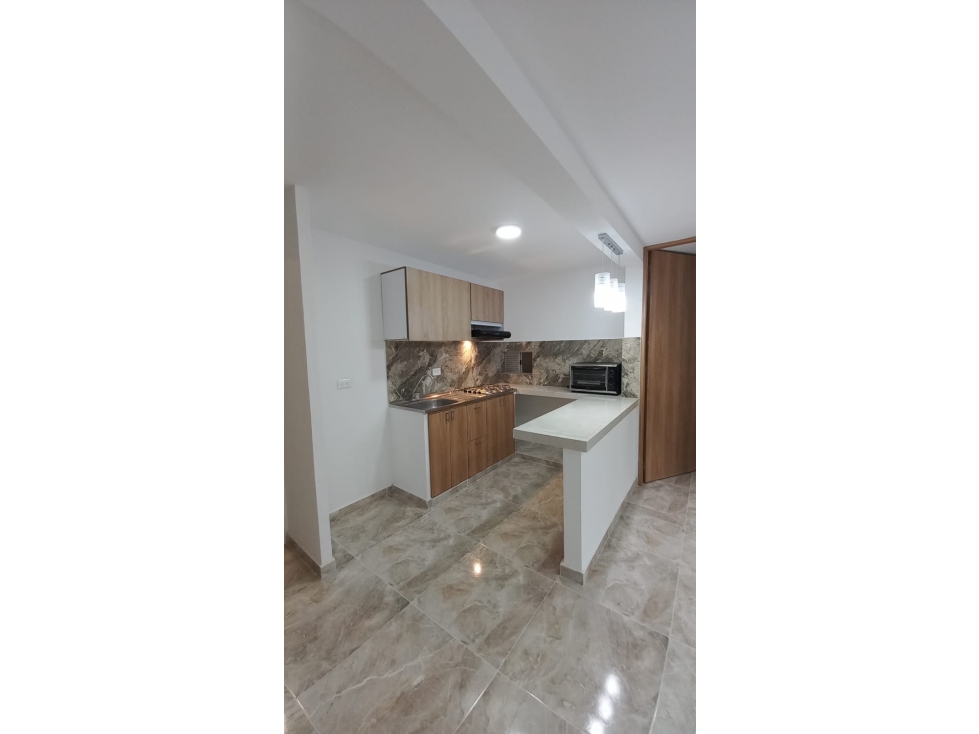 APARTAMENTO EN ALQUILER EN CIUDAD MALLORQUIN — foto 3