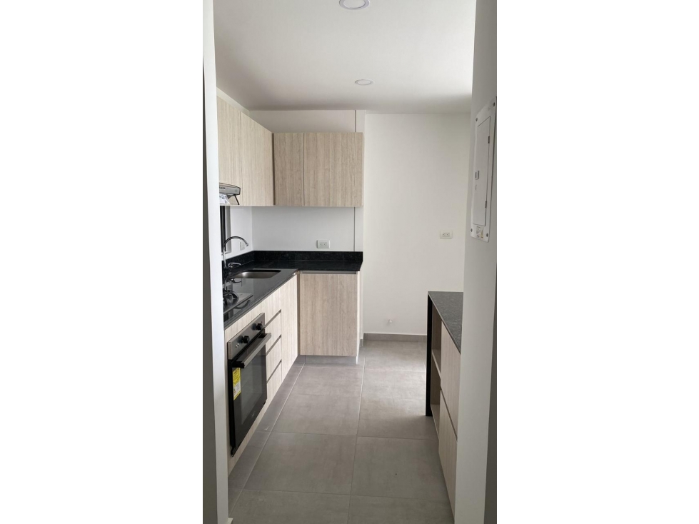 APARTAMENTO EN ALQUILER EN PORTAL DE GENOVES - 2