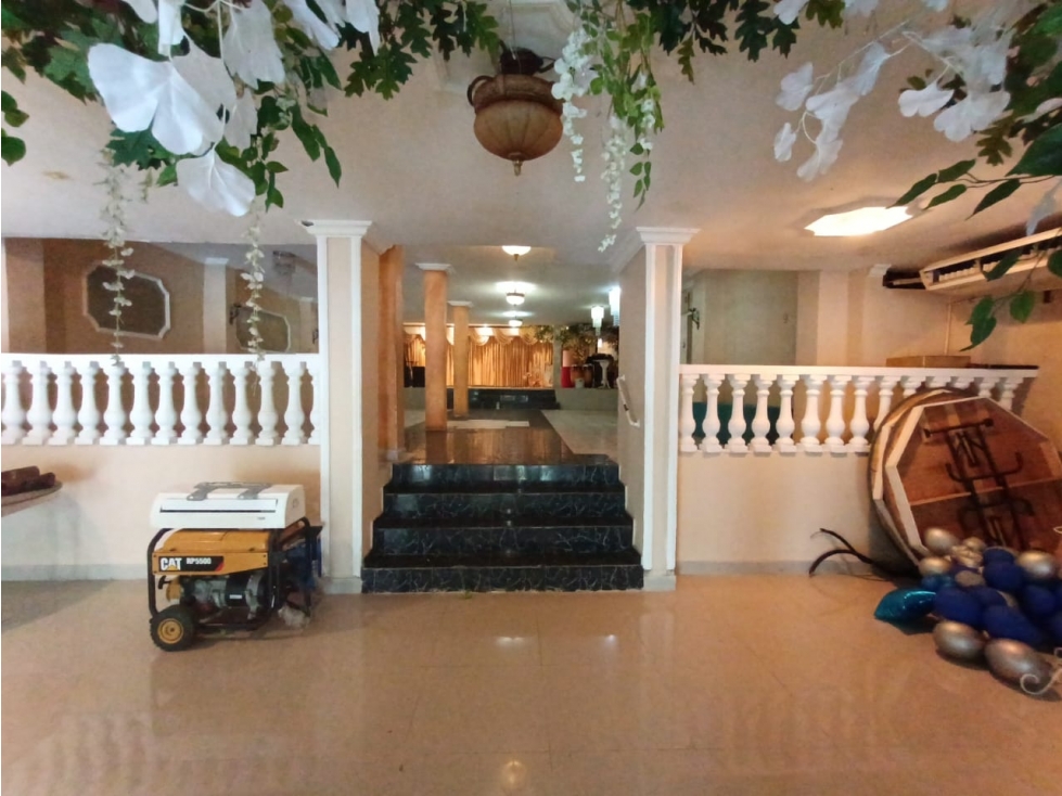 LOCAL EN ALQUILER Y VENTA EN LOS NOGALES - 3