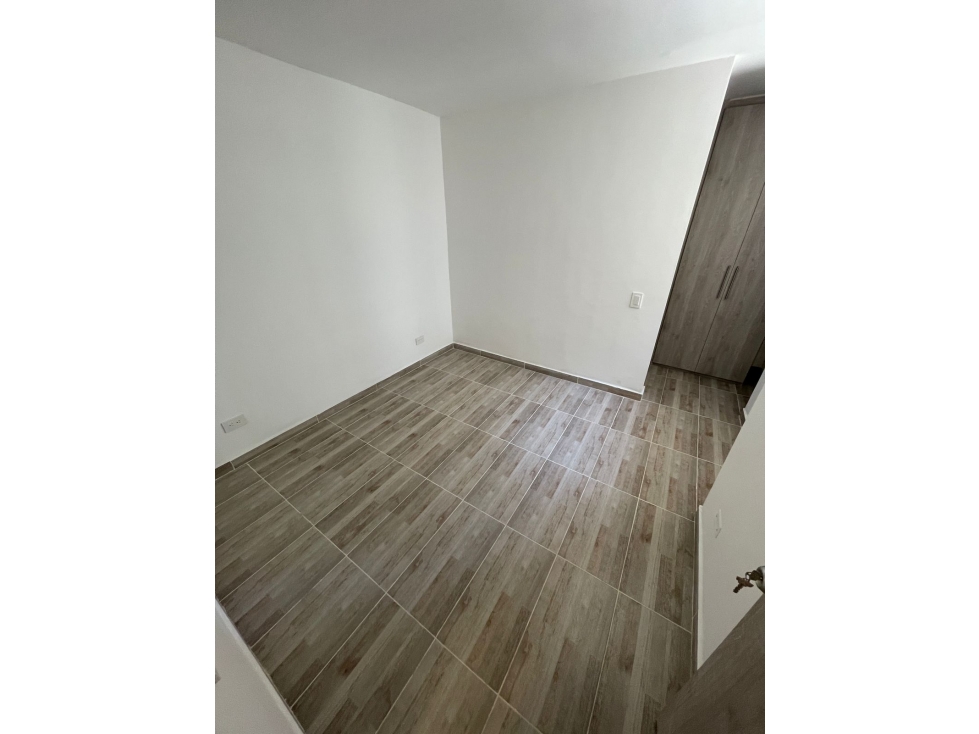 APARTAMENTO EN ALQUILER EN CIUDAD MALLORQUIN — foto 6