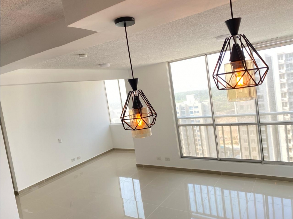 APARTAMENTO EN ALQUILER EN CIUDAD MALLORQUIN — foto 2