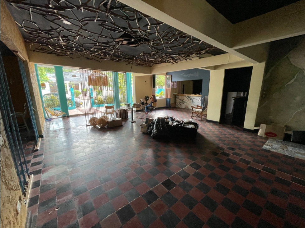 CASA COMERCIAL EN ALQUILER EN BELLAVISTA - 1