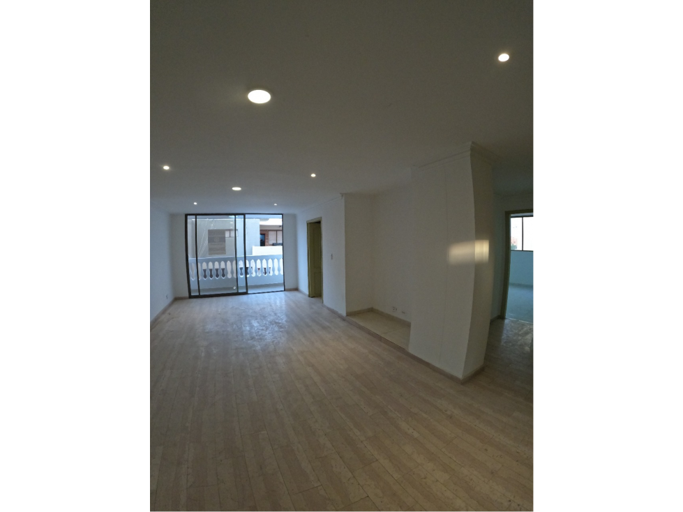 APARTAMENTO EN ALQUILER Y VENTA EN RIOMAR