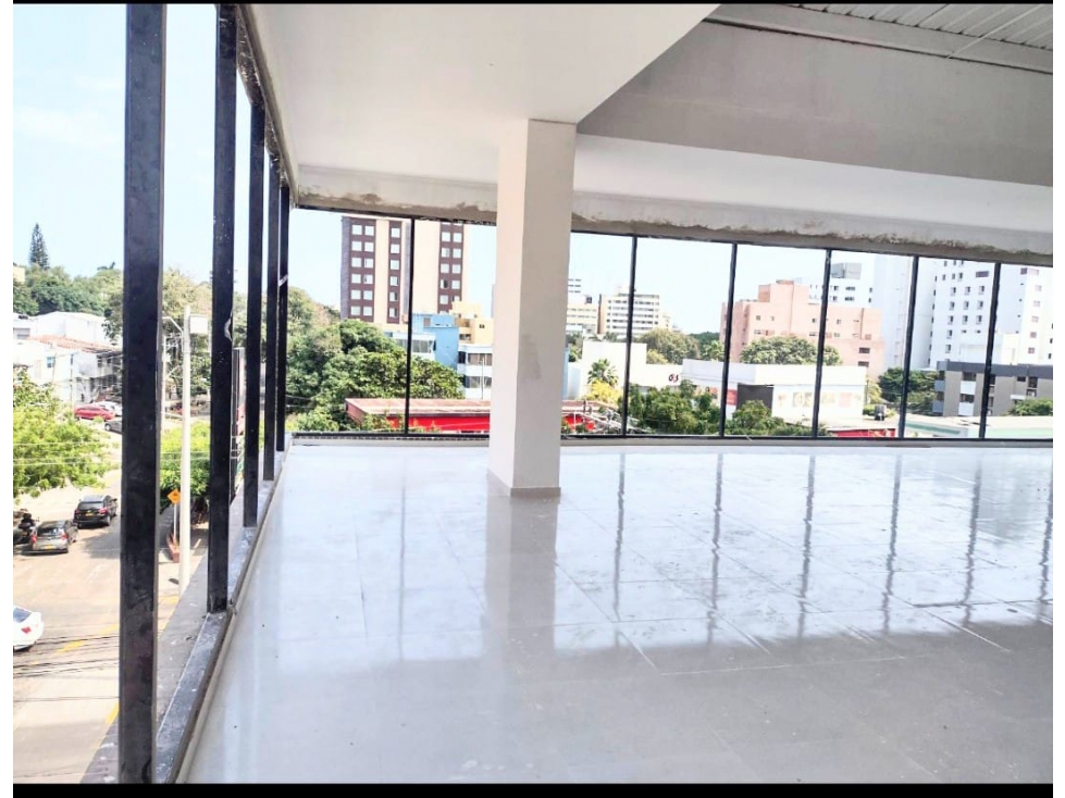 LOCAL EN ARRIENDO EN LA CAMPIÑA — foto 6