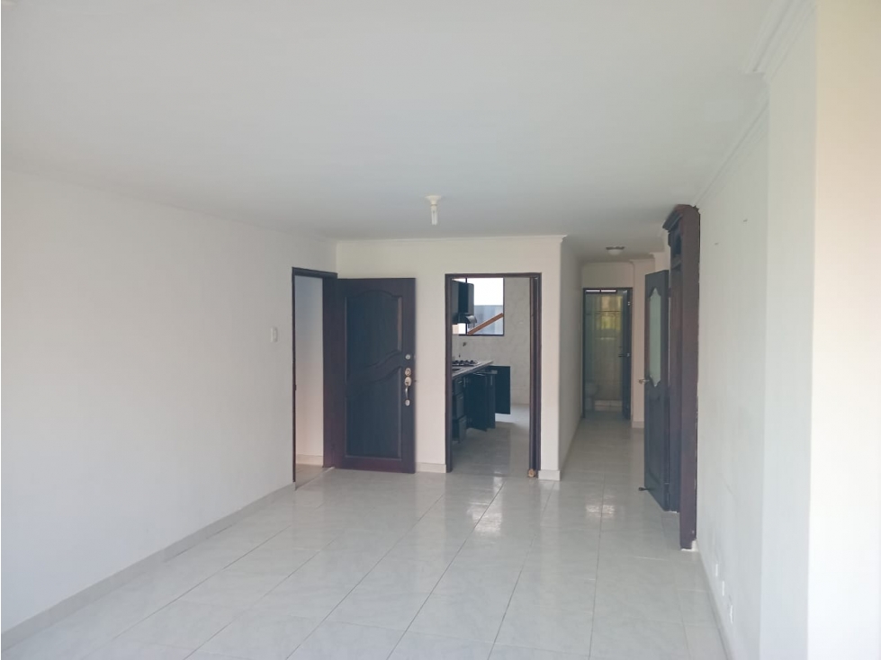 APARTAMENTO EN ARRIENDO Y VENTA EN RIOMAR — foto 2