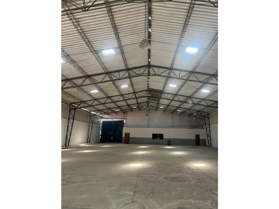 BODEGA EN ARRIENDO EN CARIBE VERDE